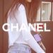 憧れのハイブランドを指先に…♡『 CHANEL/シャネル 』モチーフのネイルデザイン。