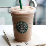 スタバはネイルにも店舗を出していた♡キュートなスタバネイルをチェック♪