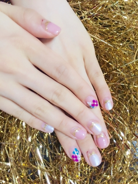 ジェルネイルはいつ替える ちゃんと知りたいヒトの爪 ジェルネイルを替える正しいタイミング Itnail