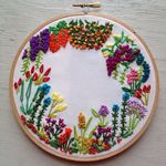 刺繍がカワイイ♡「ちょいボヘ」なチロリアン柄ネイルが気になるっ❁