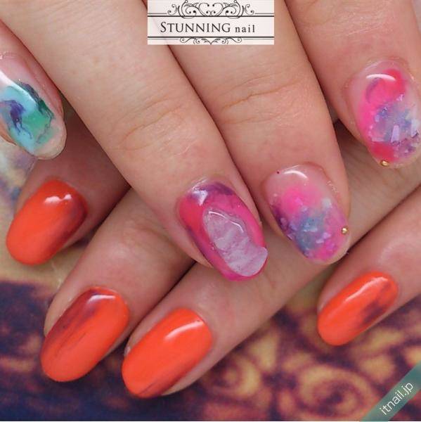 左右非対称ネイル 二度美味しい 今話題のアシメデザイン Itnail