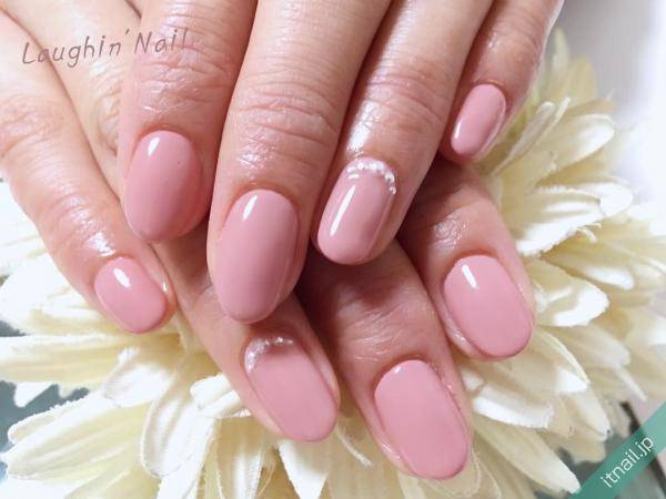 上品女子になれちゃう 清楚系ピンクネイルで全方位愛され指に Itnail