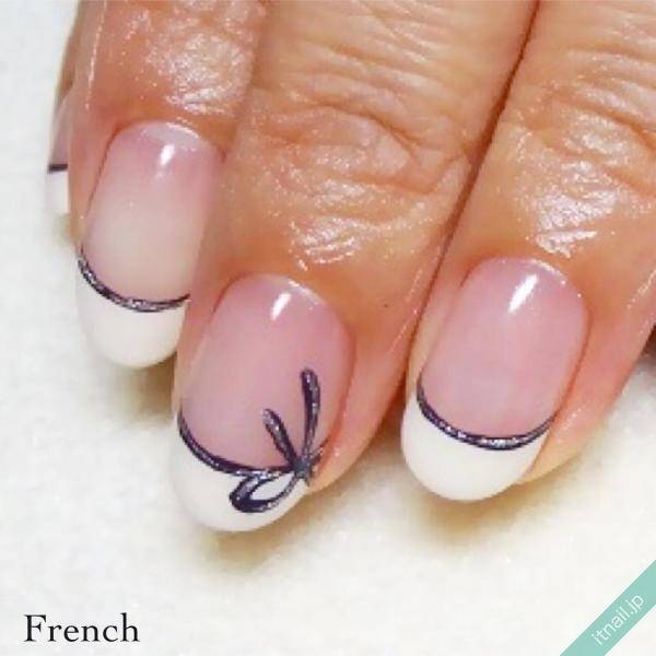 大人かわいい ネイビー リボンネイルで女子ウケも狙いましょ Itnail