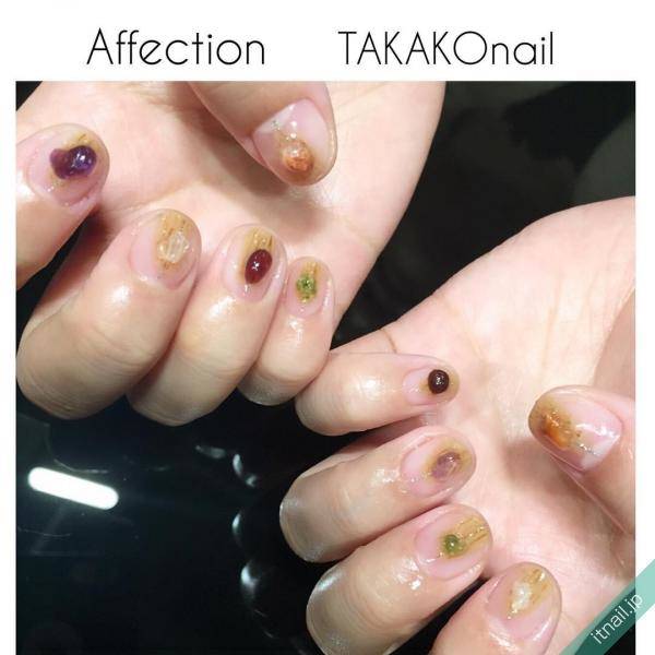本物が好きなの 天然石をonしてアートするネイルデザイン特集 Michill Bygmo ミチル