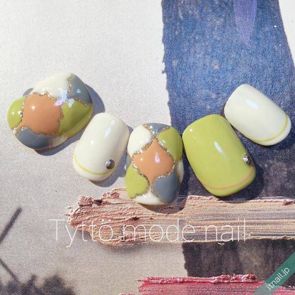 立体感が新鮮 3dなタイルネイルで個性を出して Itnail