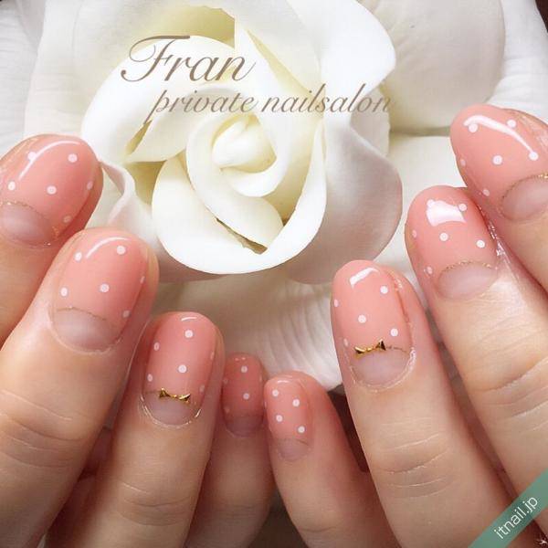 女子力満点 リボン ドットネイルで かわいい を満喫しよう Itnail