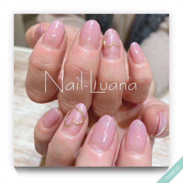 シンプル 可愛い ピンクネイルに引き締めパーツをプラスして Itnail