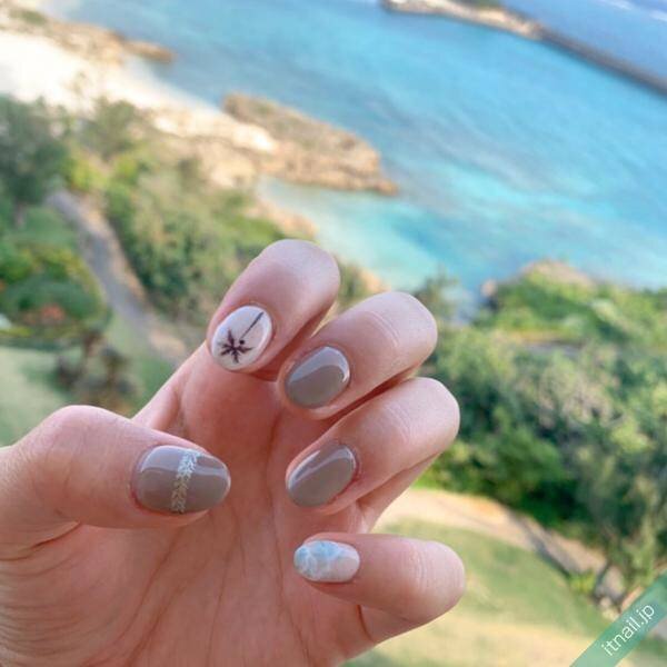 夏のお洒落を楽しんで ヤシの木ネイルでリゾート気分を味わおう Itnail
