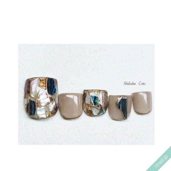 秋フットネイルの準備も万端 夏の終りから使えるウル艶シェルデザイン Itnail