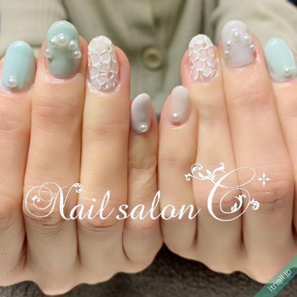 繊細で華やかなデザインがきれい フラワーレースの上品ネイル Itnail