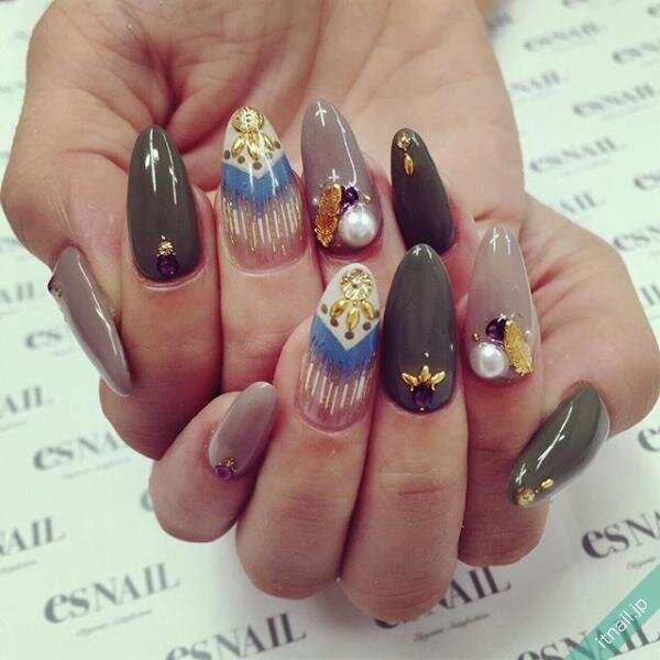 民族テイストな エスニック柄ネイル をカラー別にご紹介 Itnail