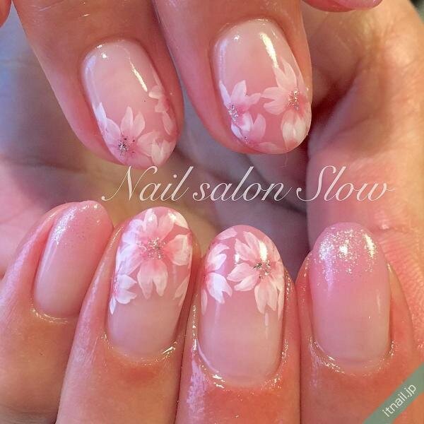 ネイルでお花見気分 さくらピンク のネイルデザイン集 Itnail