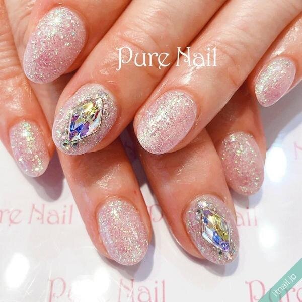 マグネットもオーロラも きらきらショートネイルデザイン8選 Itnail