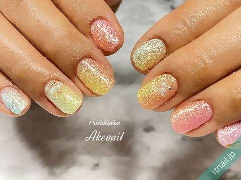 夏にピッタリの ラメネイル 厳選デザイン9選 Michill ミチル