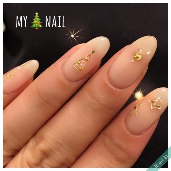ネイルからはじめるクリスマス さり気なくてトライしやすいデザイン集 Itnail ネイルからはじめるクリスマス さり気なくてトライしやすいデザイン集 Itnail