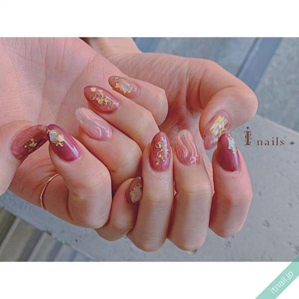 ピンク シェル ニュアンス の夏ネイル特集 最強に可愛い指先へ Itnail ピンク シェル ニュアンス の夏ネイル特集 最強に可愛い指先へ Itnail