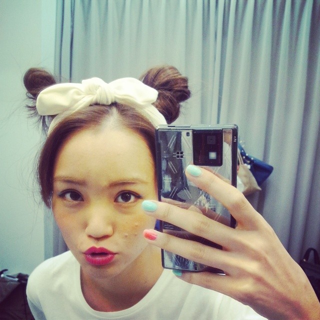 Ray専属モデル 遠藤 瞳 えんどう ひとみ ちゃんのネイルをチェック Itnail