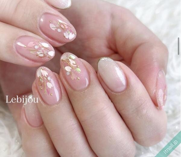 Le bijouが投稿したネイルデザイン [photoid:I0126419] via Itnail Design (747836)