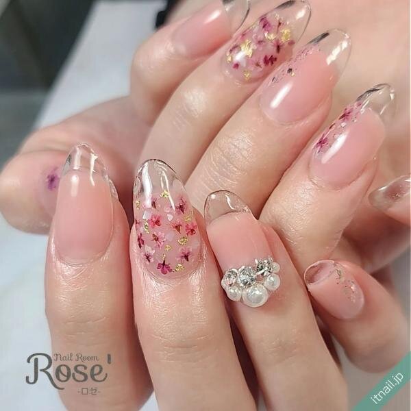 Rose’が投稿したネイルデザイン [photoid:I0112442] via Itnail Design (747839)