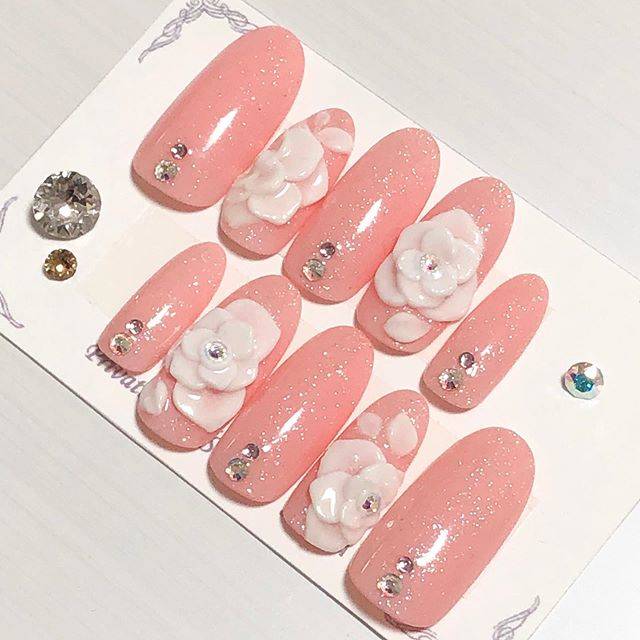 Private Nail Salon ecla〜エクラ〜 on Instagram: “オーダーありがとうございました🎗 ロングラウンドでご注文いただきました❁ . #ジェルネイル #ジェル #ネイルチップ #付け爪 #チップ #大人可愛いネイル #上品ネイル #エンボスアート #エンボスフラワー #ピンクネイル #ラメネイル #グリッターネイル #3dネイル…” (599783)